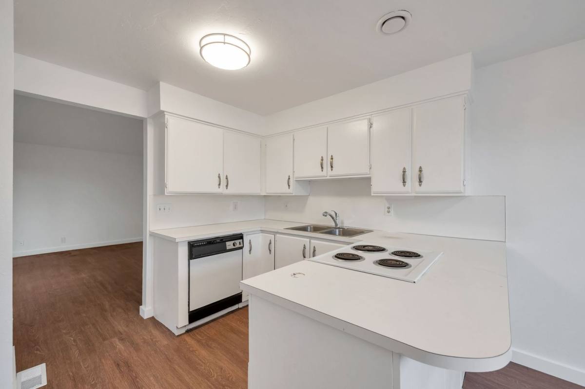Apartment for rent at 5643 W 3980 S, West Valley City, UT 84128