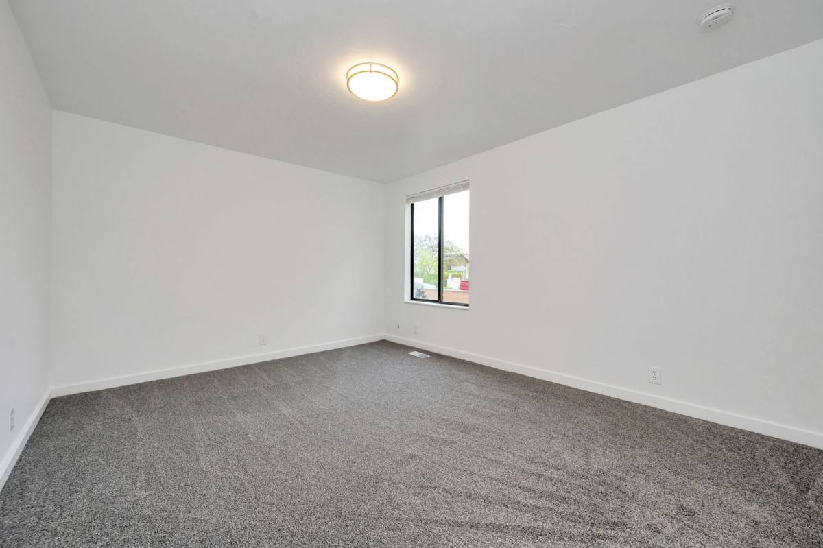 Apartment for rent at 5643 W 3980 S, West Valley City, UT 84128