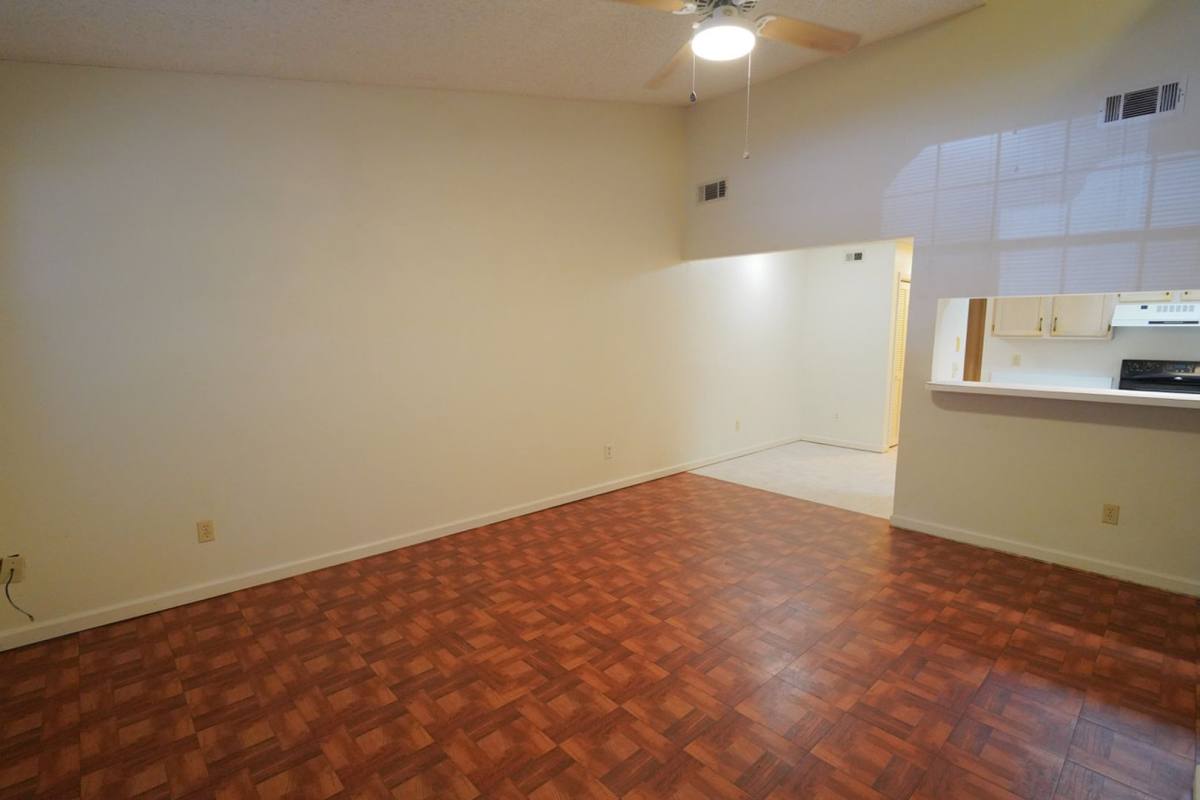Townhouse for rent at 2335 Parrot Lane, Tallahassee, FL 32303