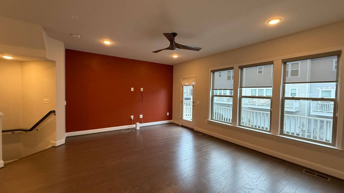 Townhouse for rent at 1949 Greenbriar Hall Rd, Dumfries, VA 22026