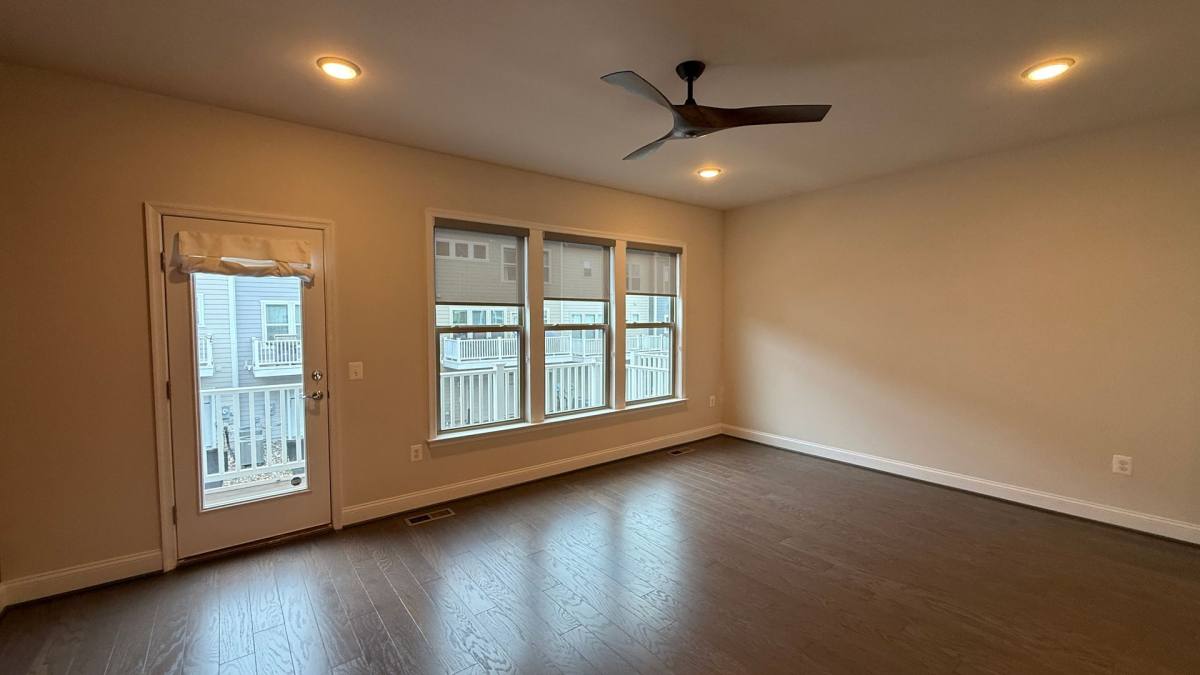 Townhouse for rent at 1949 Greenbriar Hall Rd, Dumfries, VA 22026