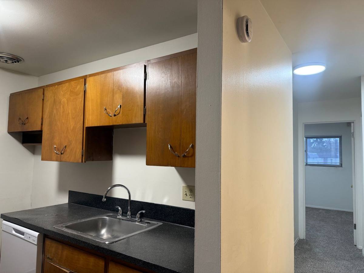 Apartment for rent at 14421 8th Ave SW, Seattle, WA 98166