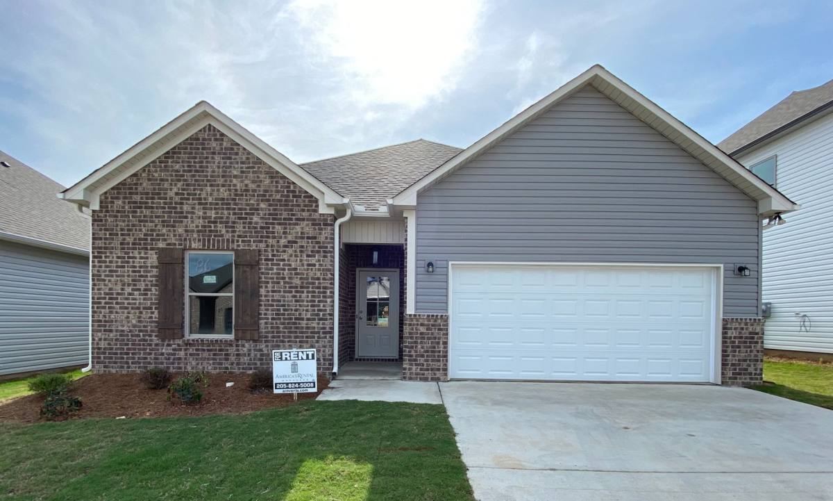 House for rent at 161 County Rd, Cullman, AL 35058