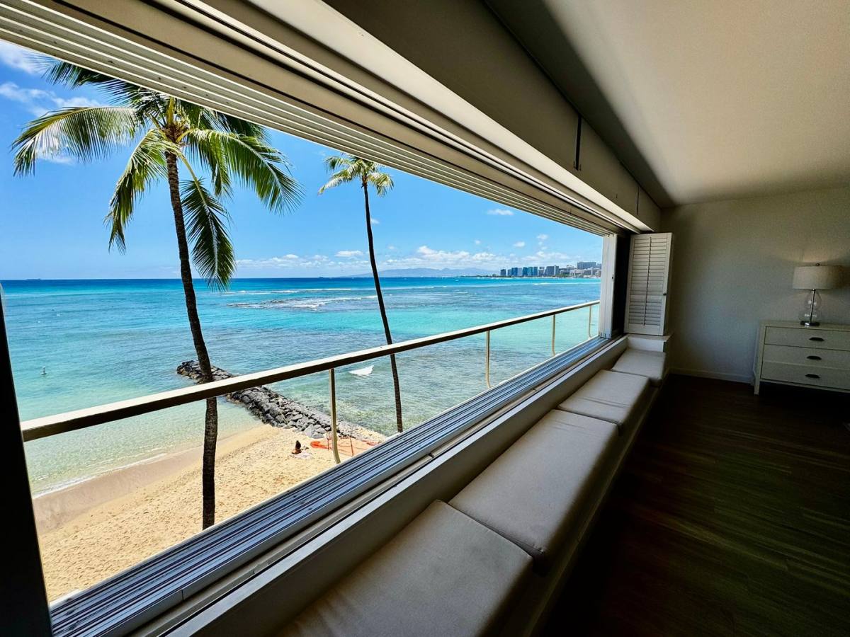 Apartment for rent at 2895 Kalakaua Ave #COLONY Surf, Honolulu, HI 96815