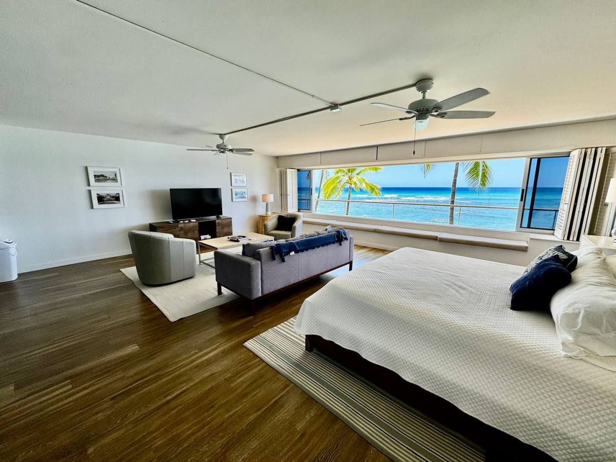 Apartment for rent at 2895 Kalakaua Ave #COLONY Surf, Honolulu, HI 96815