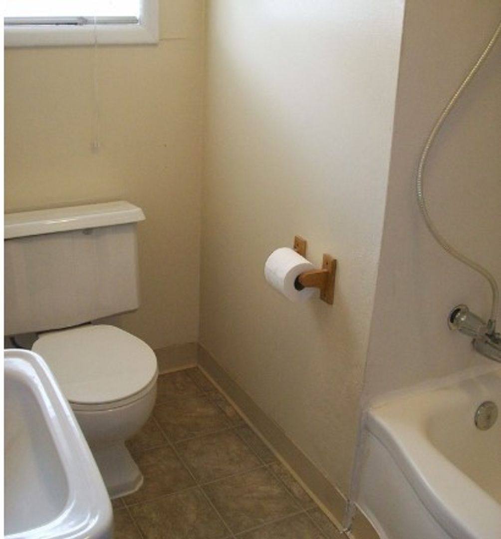 Apartment for rent at 1512-1516 W N St, Bellingham, WA 98225