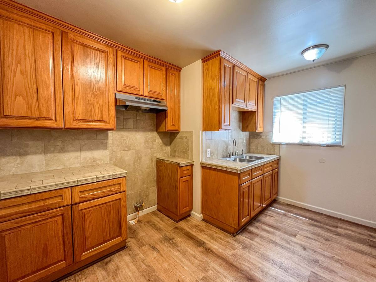 Apartment for rent at 6605 S Van Ness Ave, Los Angeles, CA 90047