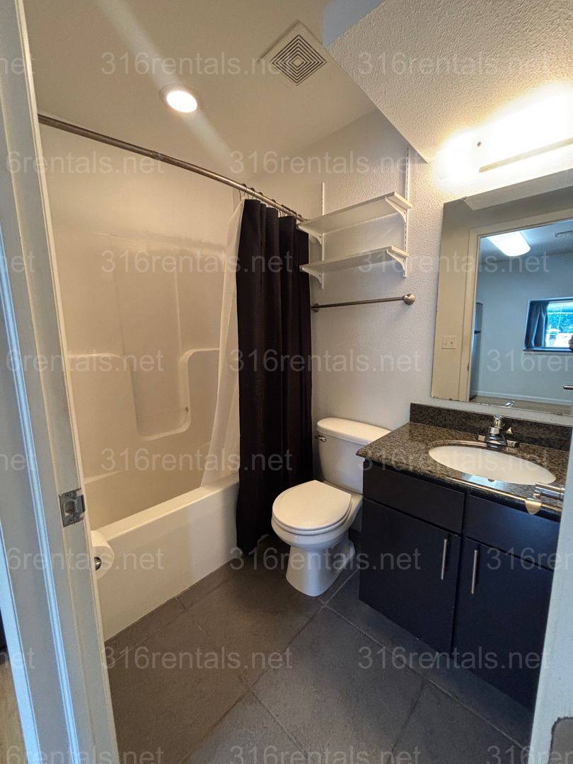 Apartment for rent at 115 W Central, El Dorado, KS 67042