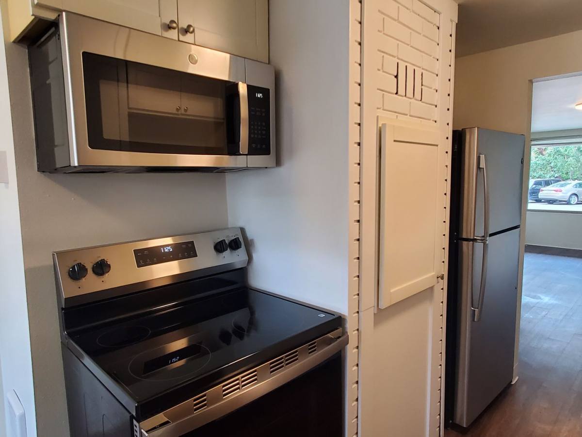 Apartment for rent at 22855 30th Ave S, Seattle, WA 98198