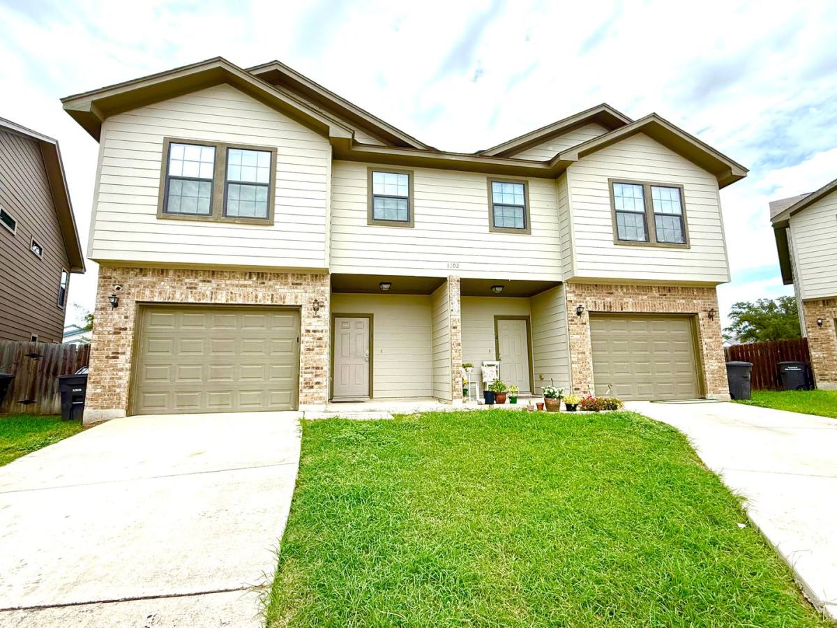 Apartment for rent at 1302 Garden Dusk, San Antonio, TX 78245