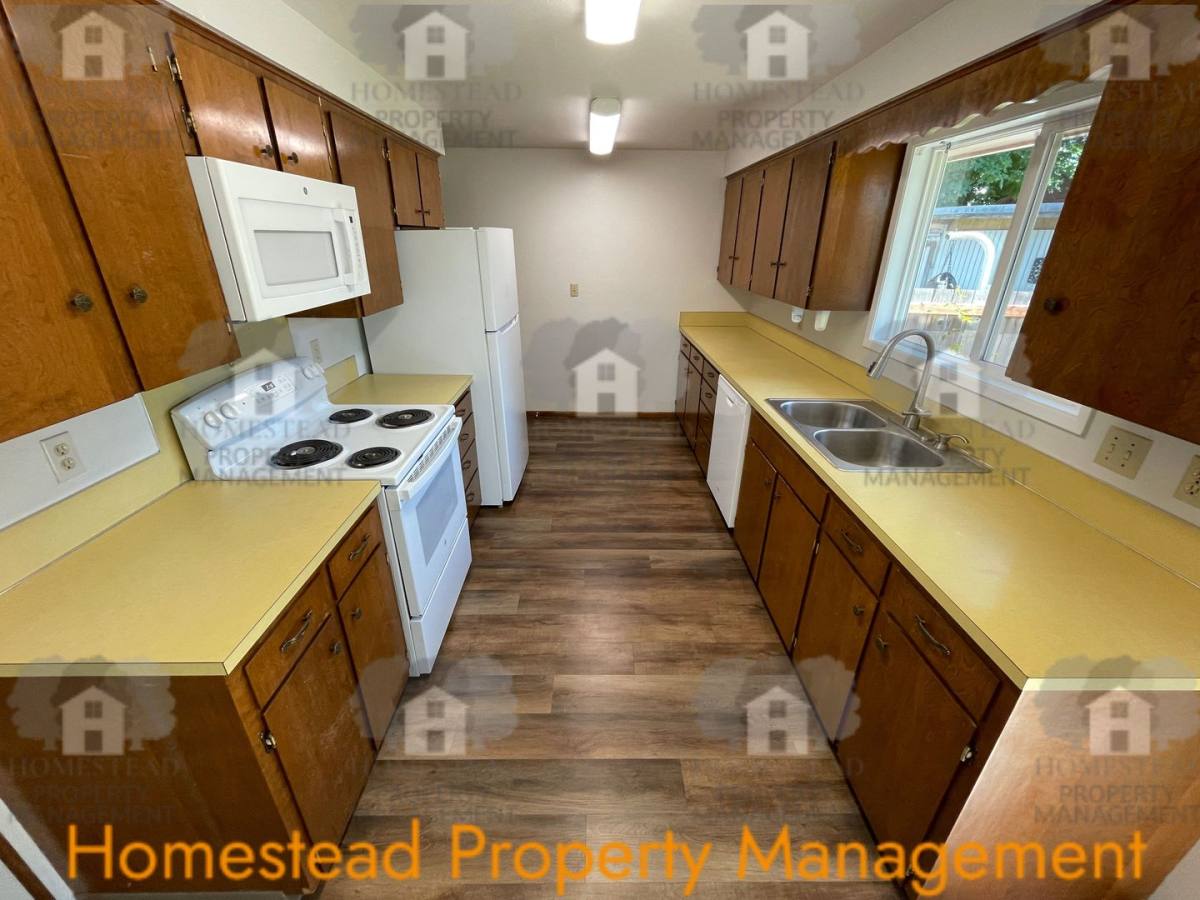 Apartment for rent at 505 515 Mill St SE, Dallas, OR 97338
