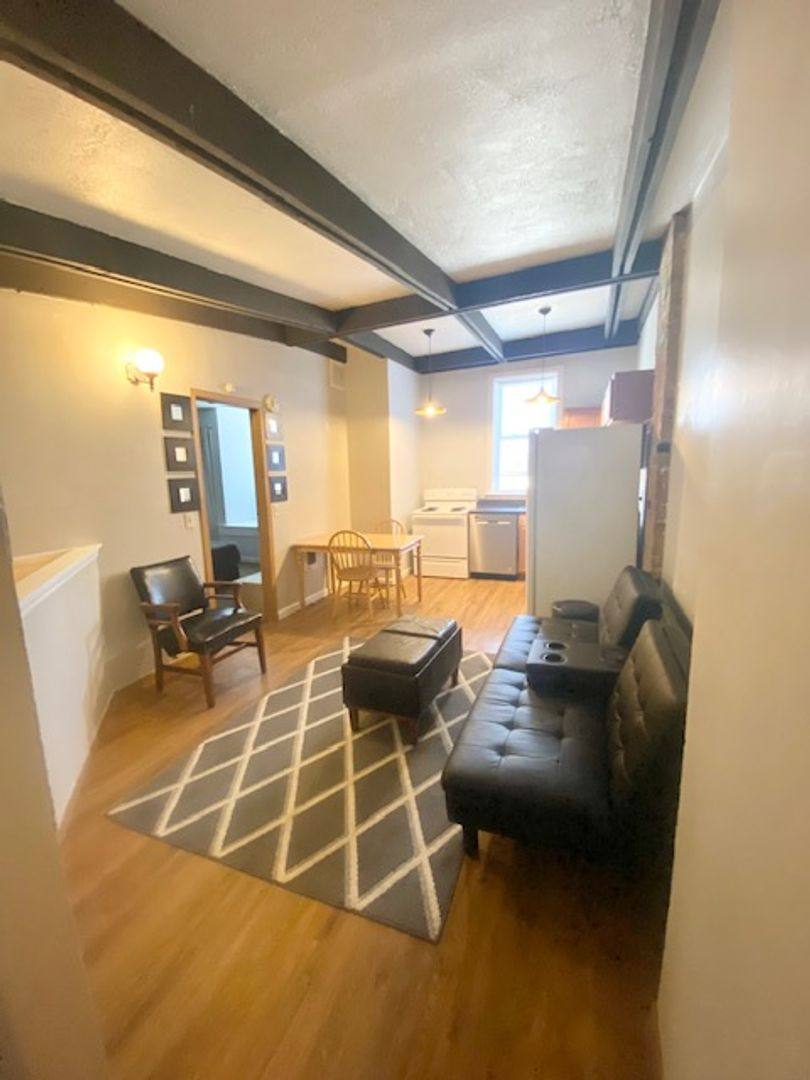 Apartment for rent at 124 1 2 E Beaufort, Normal, IL 61761