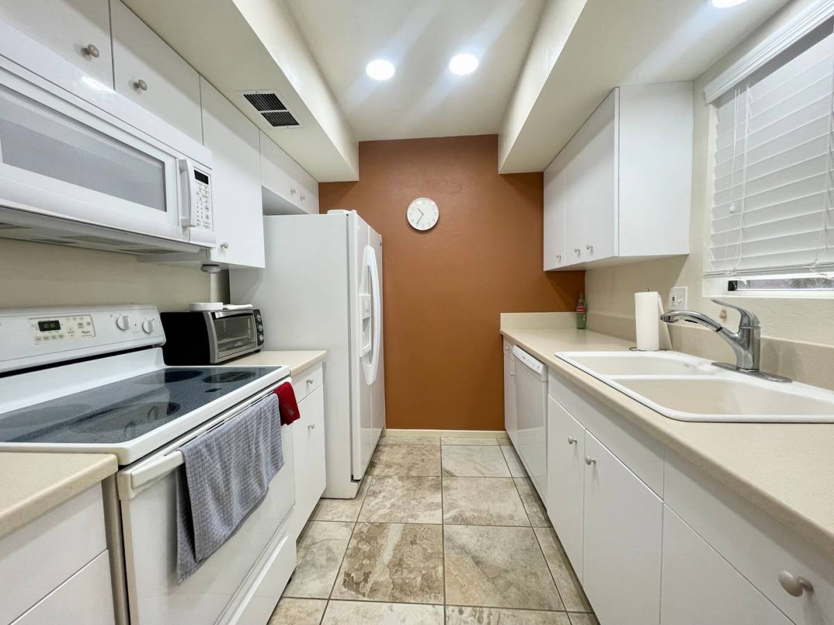 Condo for rent at 1050 E Ramon Rd #119, Palm Springs, CA 92264