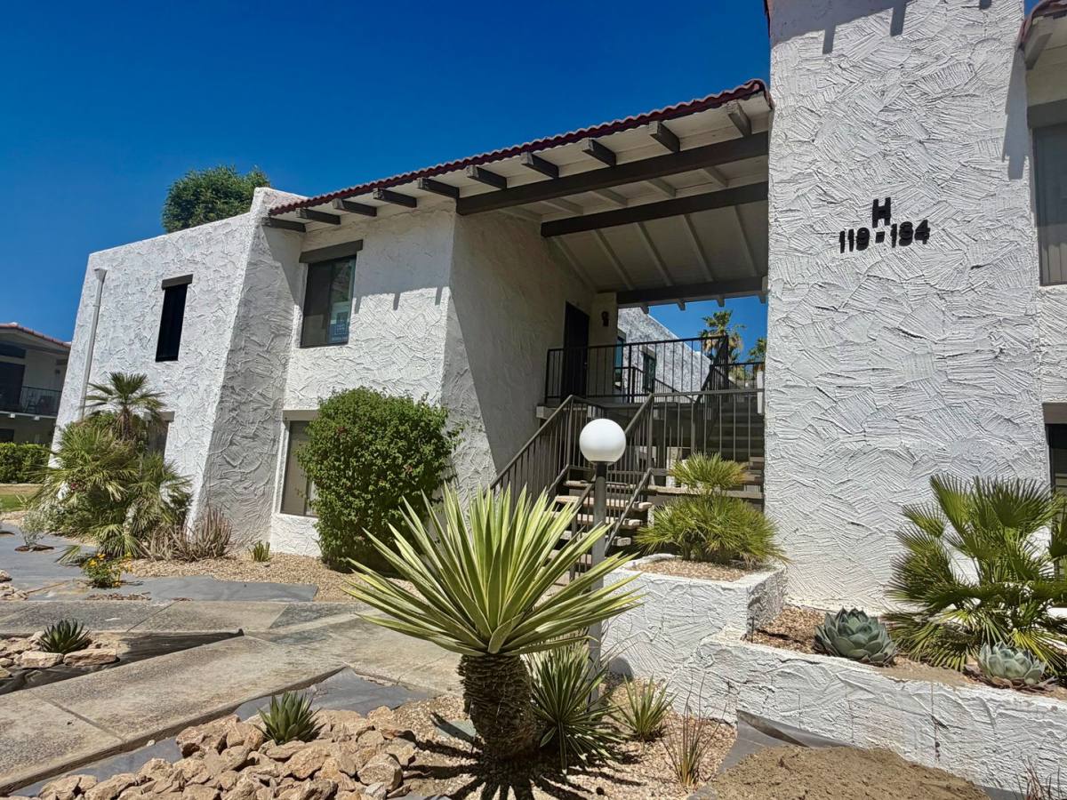 Condo for rent at 1050 E Ramon Rd #119, Palm Springs, CA 92264