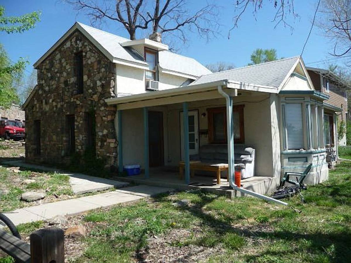 Apartment for rent at 715 Arapahoe St, Golden, CO 80401