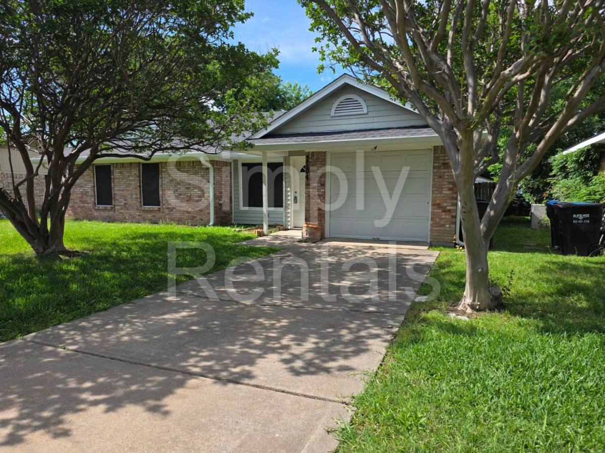 House for rent at 2504 Paul St, Greenville, TX 75402