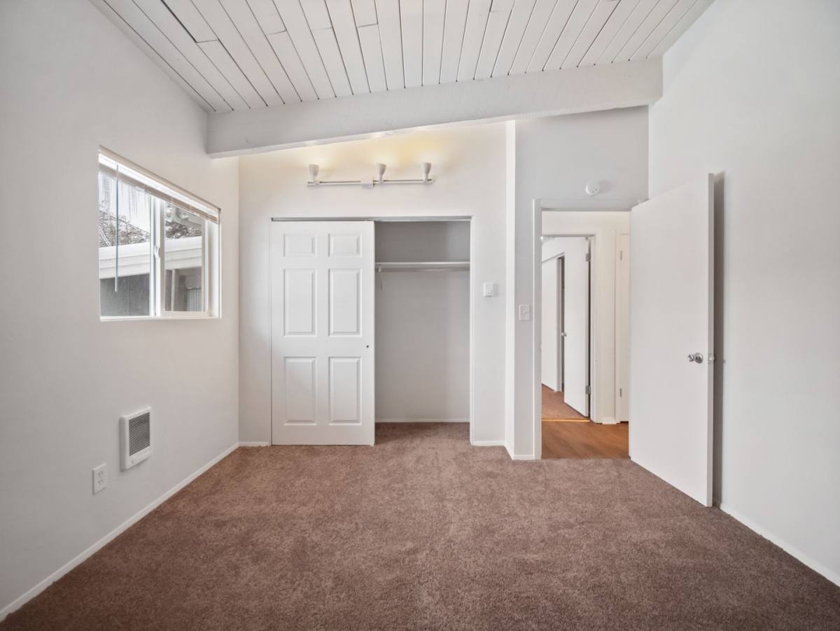 Apartment for rent at 8911 E Liberty Ave, Spokane, WA 99212