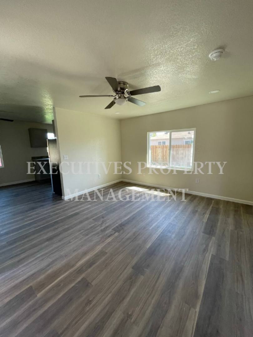 House for rent at 1690 Stretch Rd, Merced, CA 95340