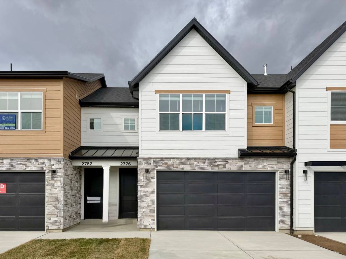 Townhouse for rent at 2717 W 2775 N, Ogden, UT 84404