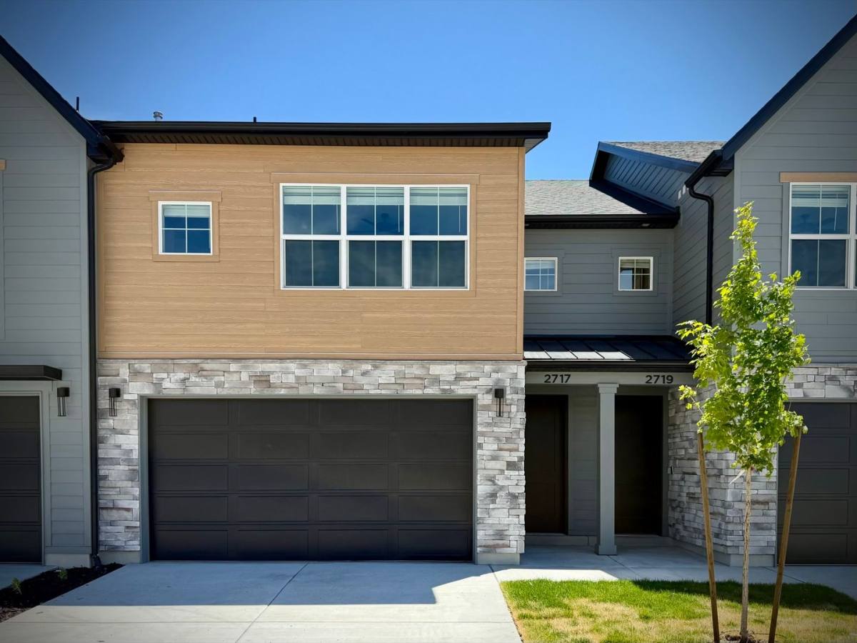 Townhouse for rent at 2717 W 2775 N, Ogden, UT 84404