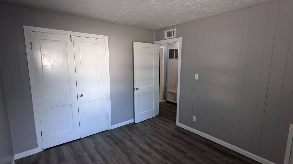 Apartment for rent at 1042 S Everett, Wichita, KS 67213