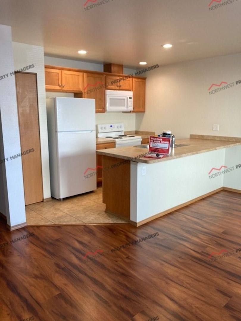Townhouse for rent at 2381 Jackson Highway, Chehalis, WA 98532