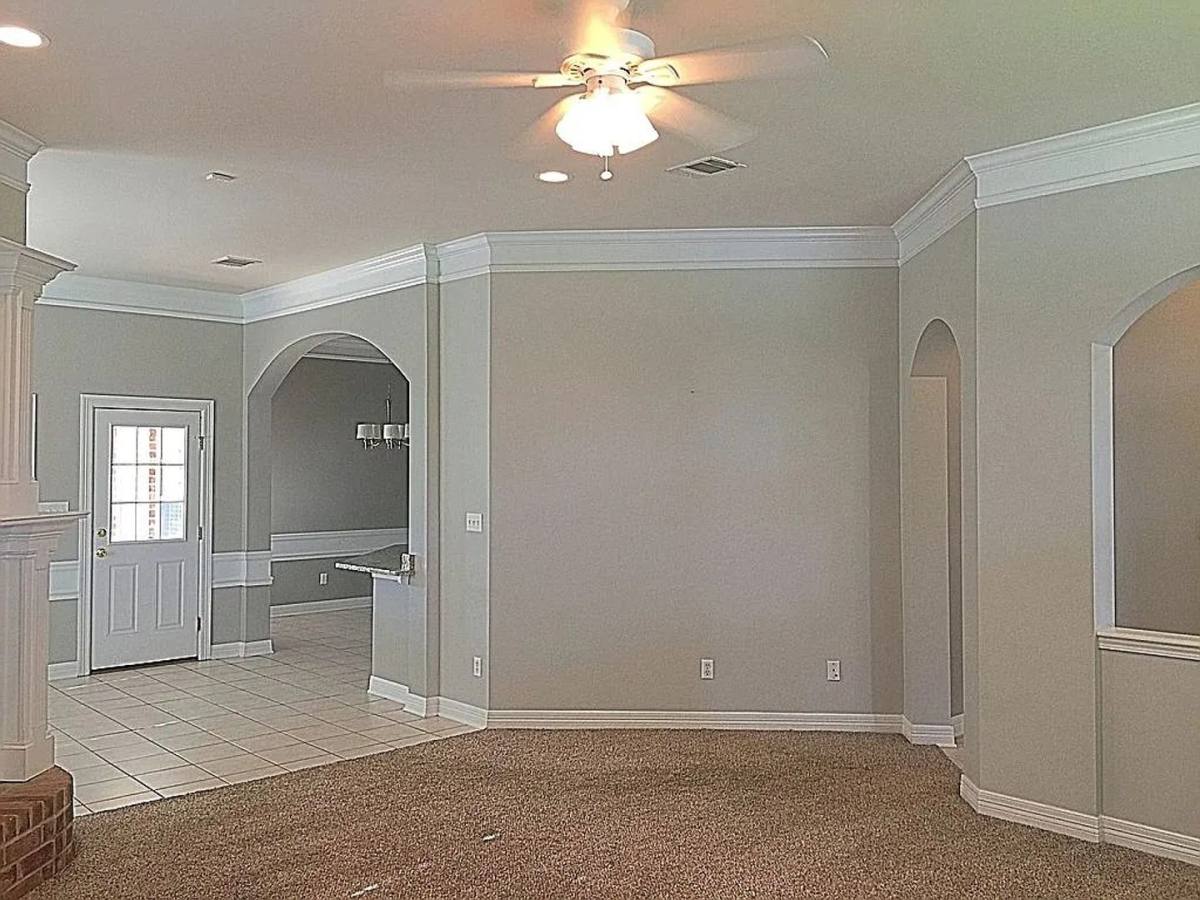 House for rent at 6011 Jason St, Bossier City, LA 71111