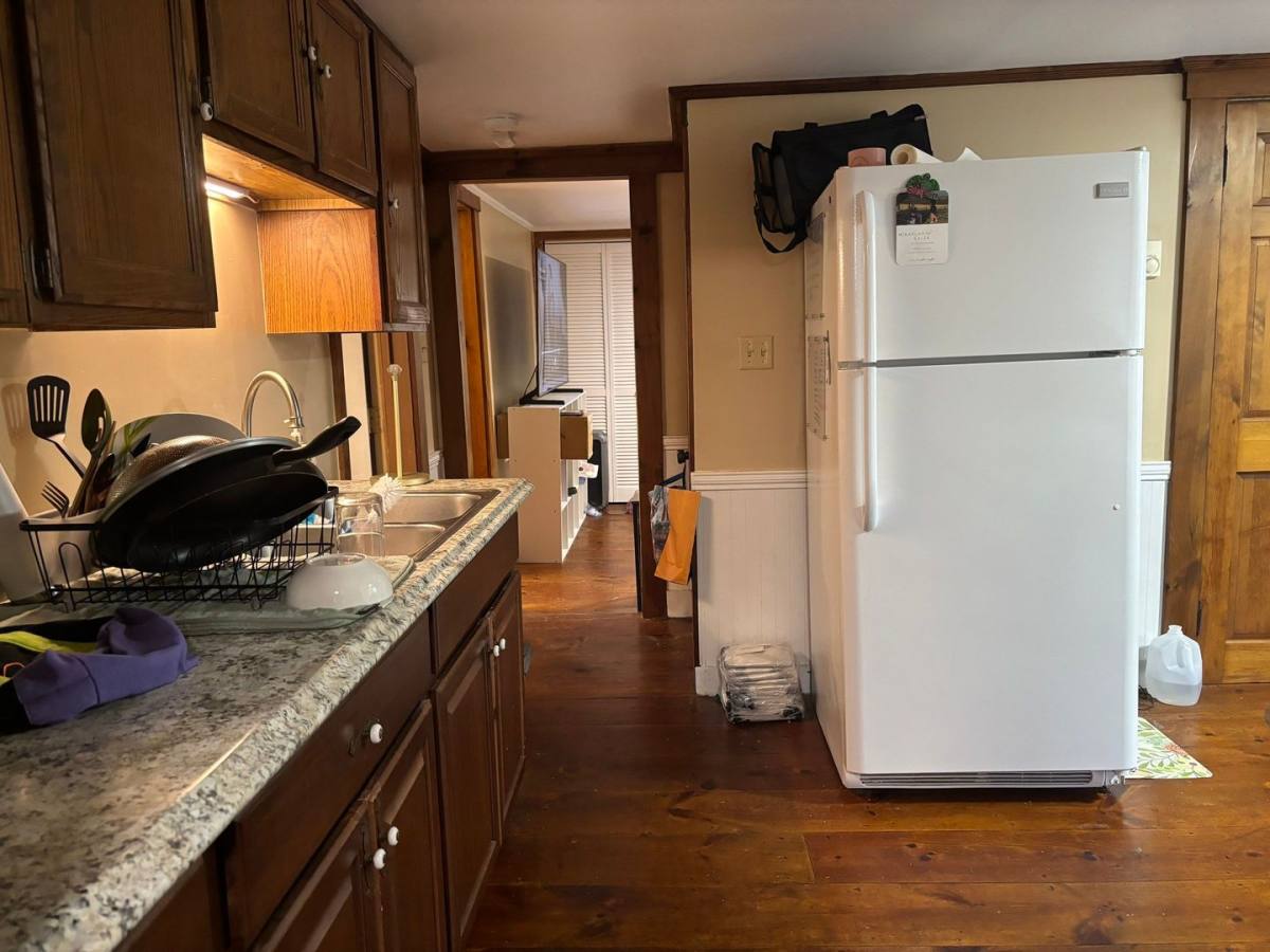 Apartment for rent at 41 Union St, Leominster, MA 01453