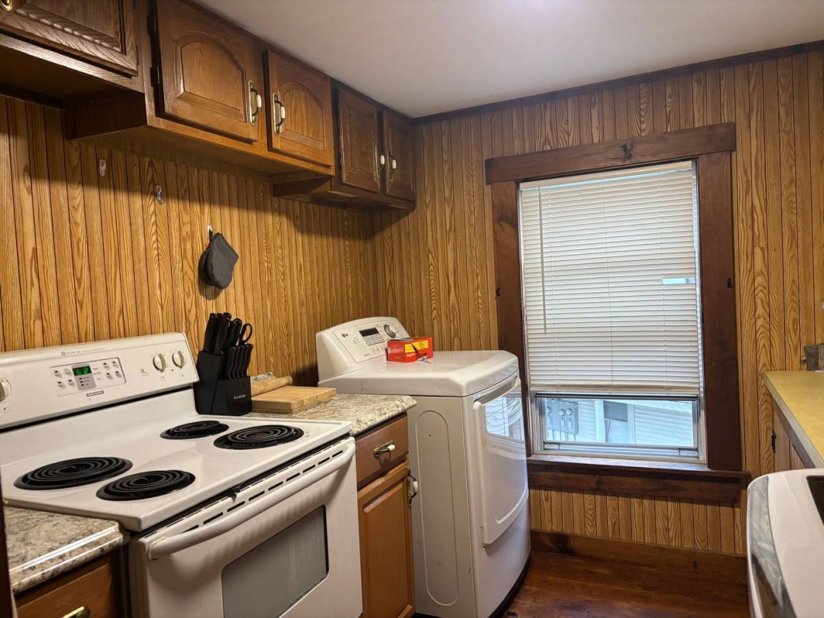Apartment for rent at 41 Union St, Leominster, MA 01453