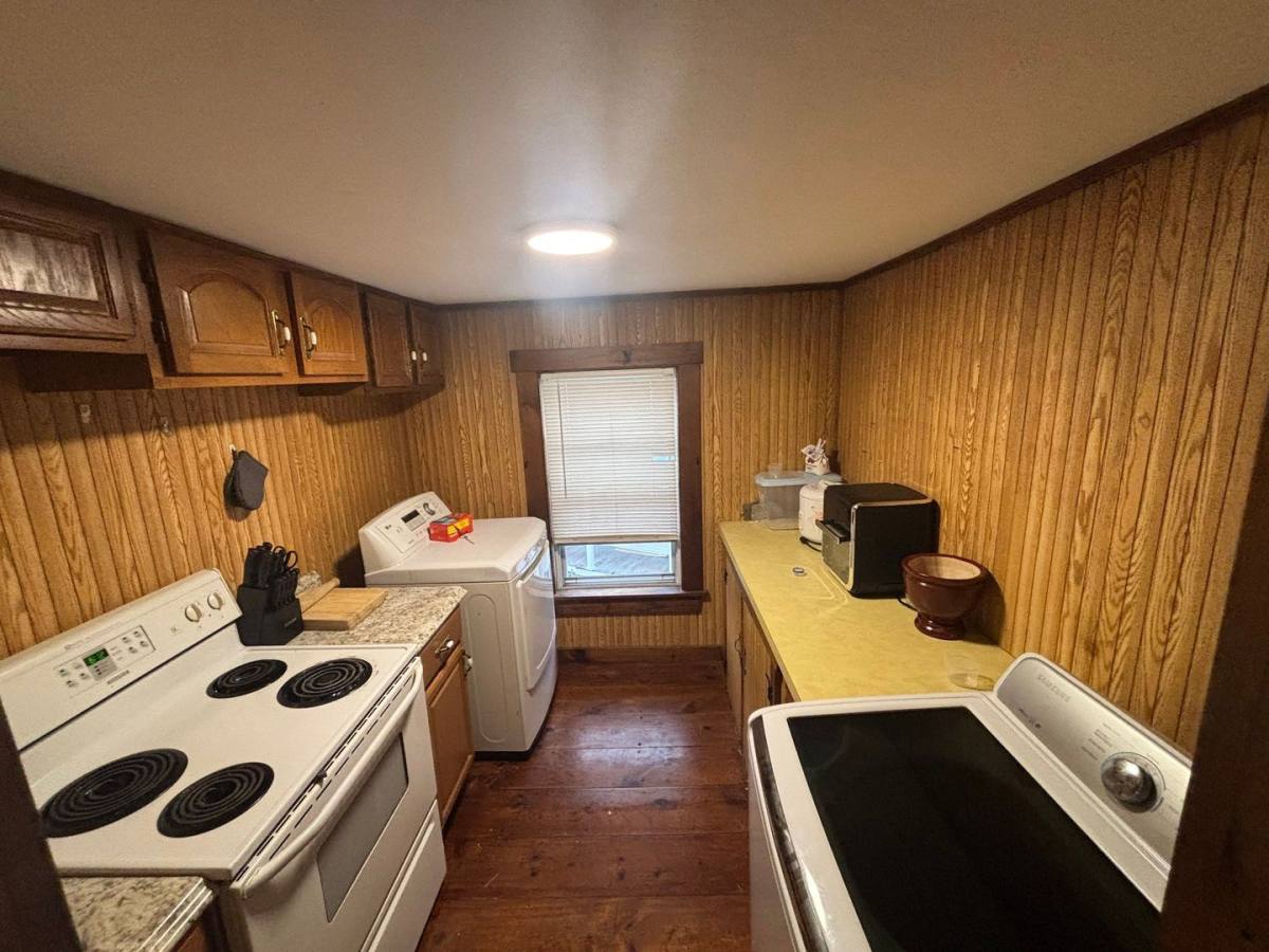 Apartment for rent at 41 Union St, Leominster, MA 01453