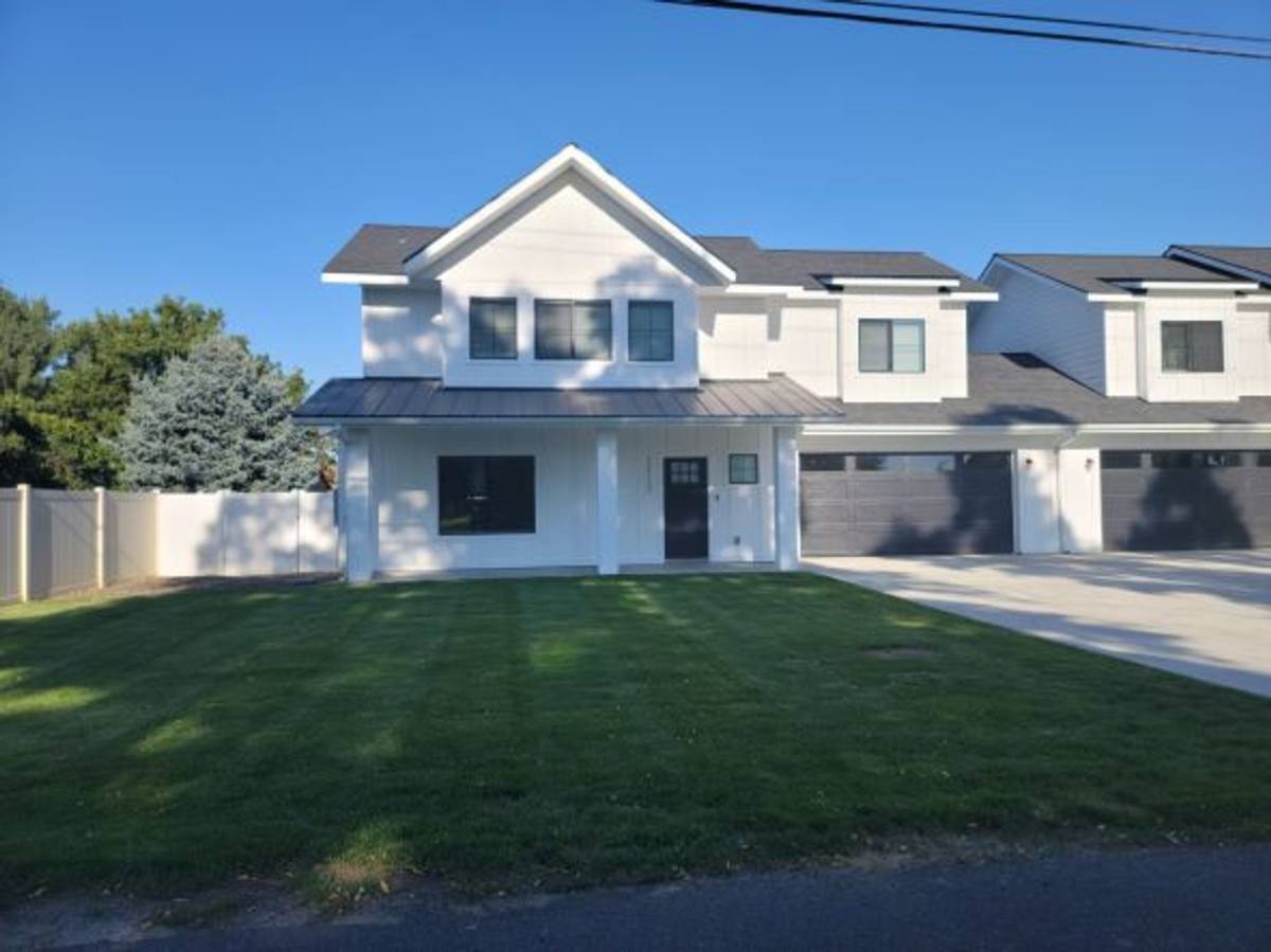 Apartment for rent at 12110 N Freya St, Mead, WA 99021