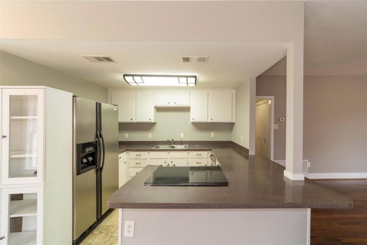 Apartment for rent at 2226 W Rosedale St S, Fort Worth, TX 76110