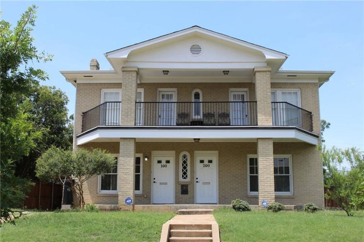 Apartment for rent at 2226 W Rosedale St S, Fort Worth, TX 76110