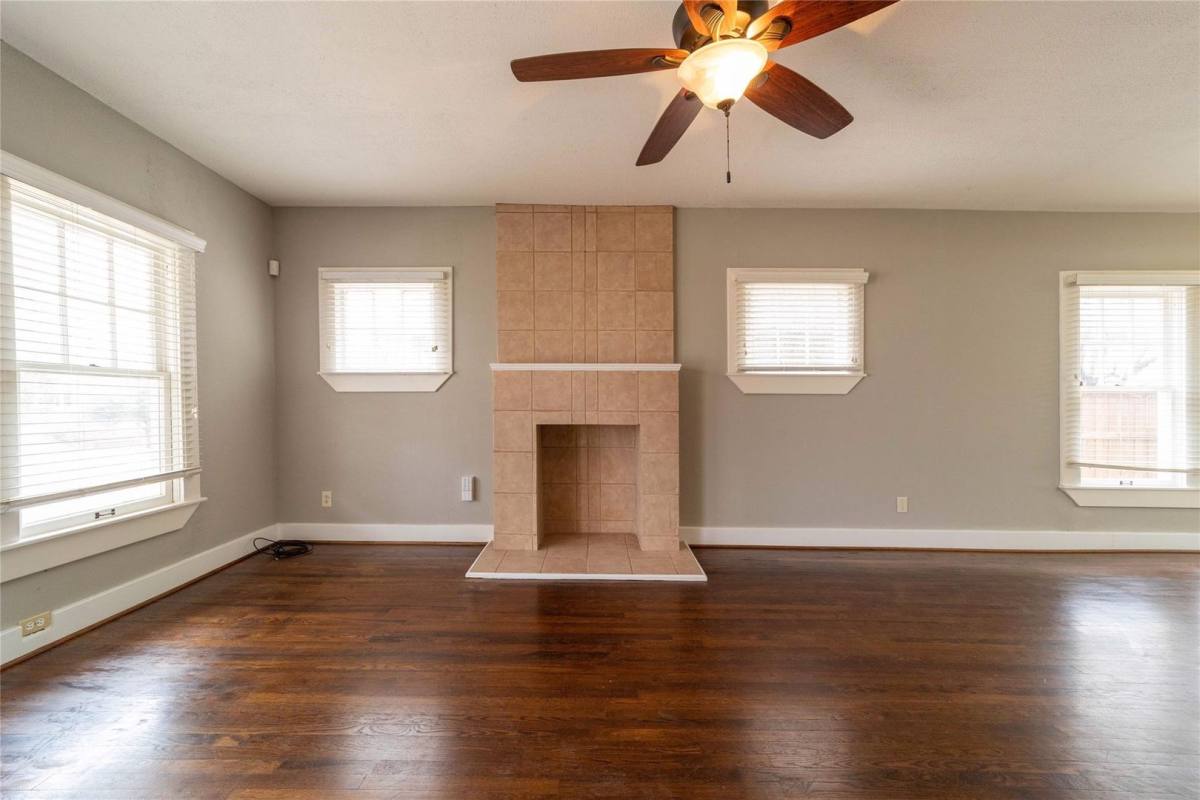 Apartment for rent at 2226 W Rosedale St S, Fort Worth, TX 76110