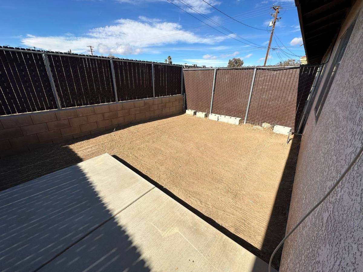 Apartment for rent at 15050 Sequoia St, Hesperia, CA 92345