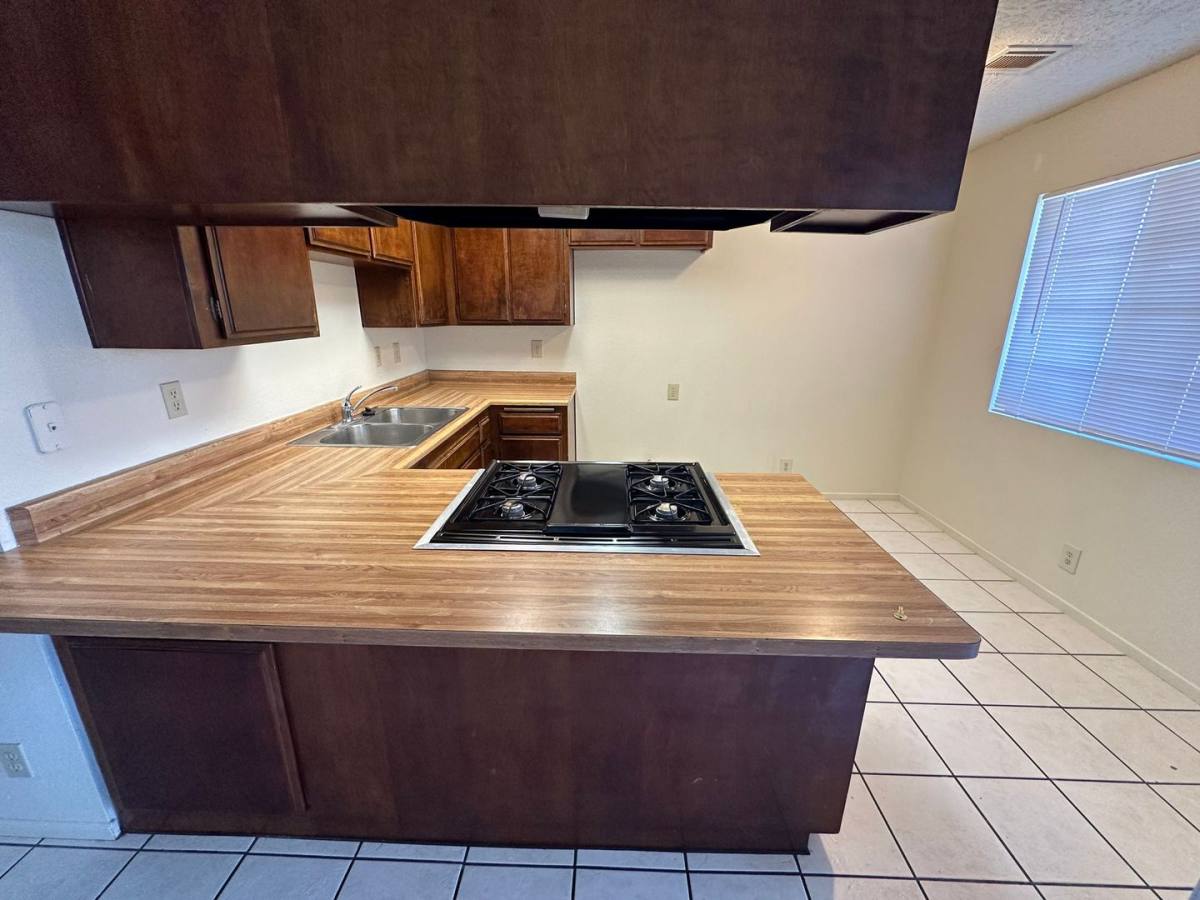 Apartment for rent at 15050 Sequoia St, Hesperia, CA 92345