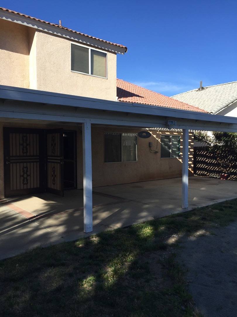 House for rent at 14333 La Crescenta Ave, Victorville, CA 92392