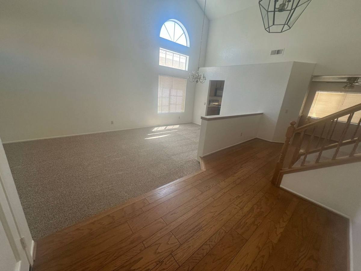 House for rent at 14333 La Crescenta Ave, Victorville, CA 92392