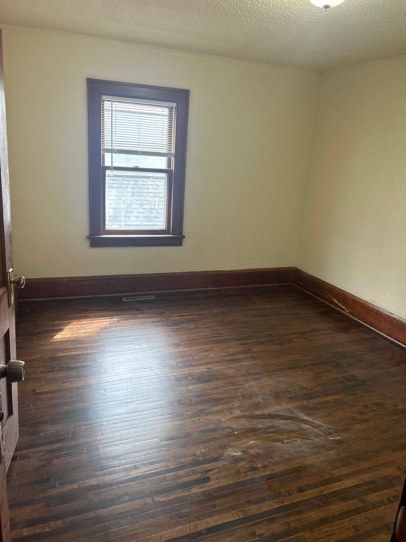 House for rent at 903 Newton Ave N, Minneapolis, MN 55411