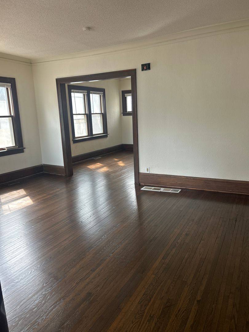 House for rent at 903 Newton Ave N, Minneapolis, MN 55411