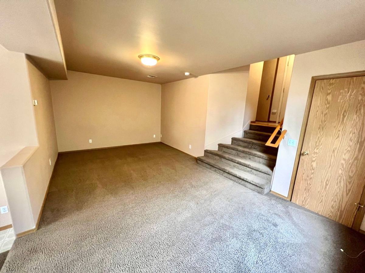 Apartment for rent at 978-980 Hidden Valley, Bend, OR 97701