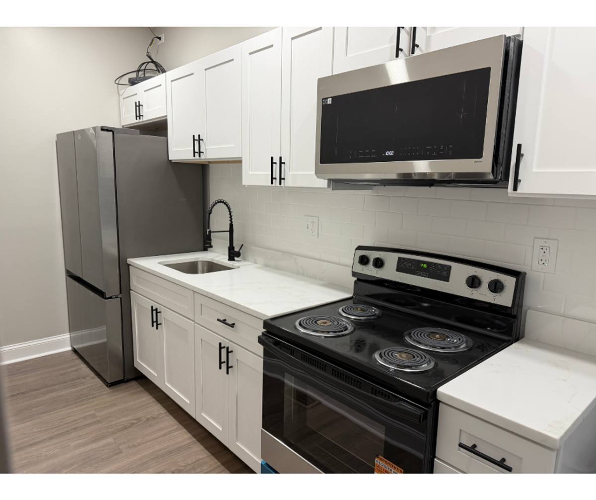 Apartment for rent at 617 Glenwood Ave, Baltimore, MD 21212