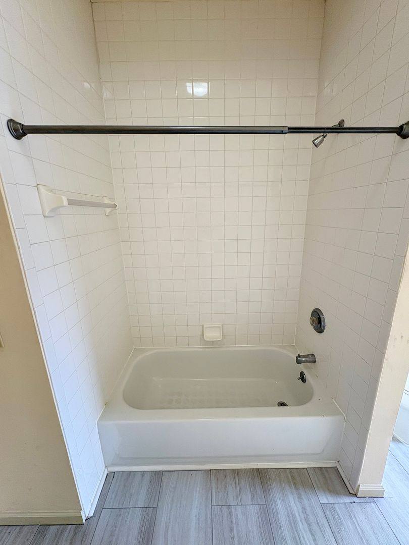 Apartment for rent at 2406 S 10th St, Saint Louis, MO 63104