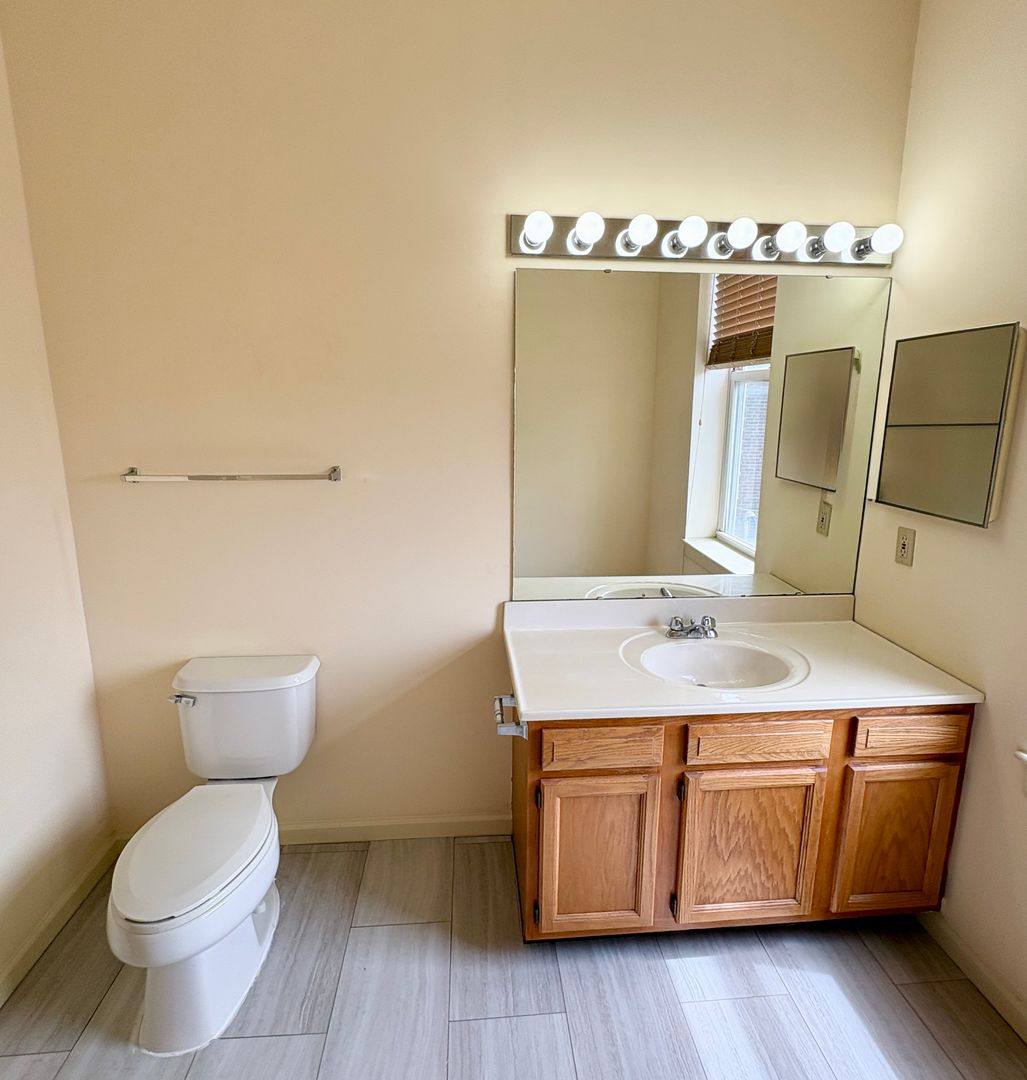 Apartment for rent at 2406 S 10th St, Saint Louis, MO 63104