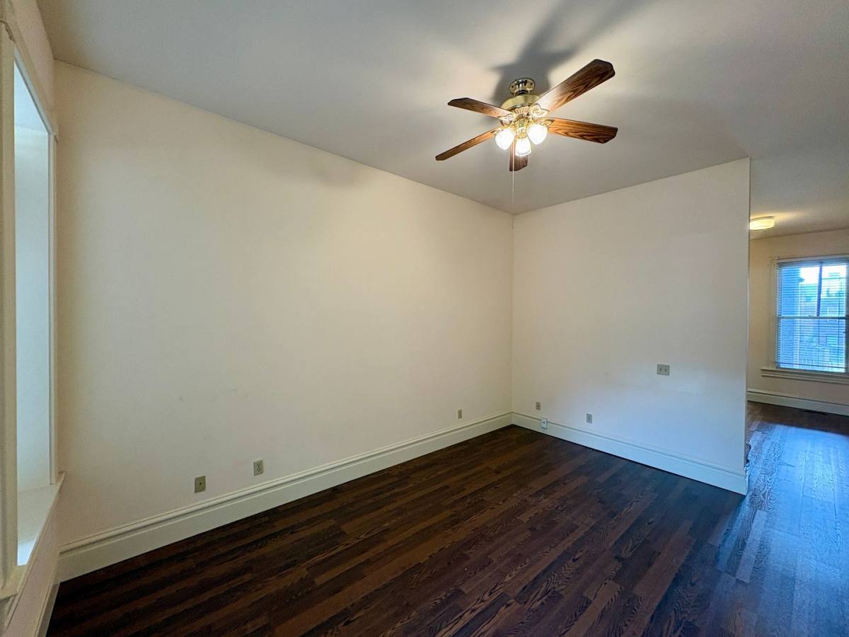 Apartment for rent at 2406 S 10th St, Saint Louis, MO 63104