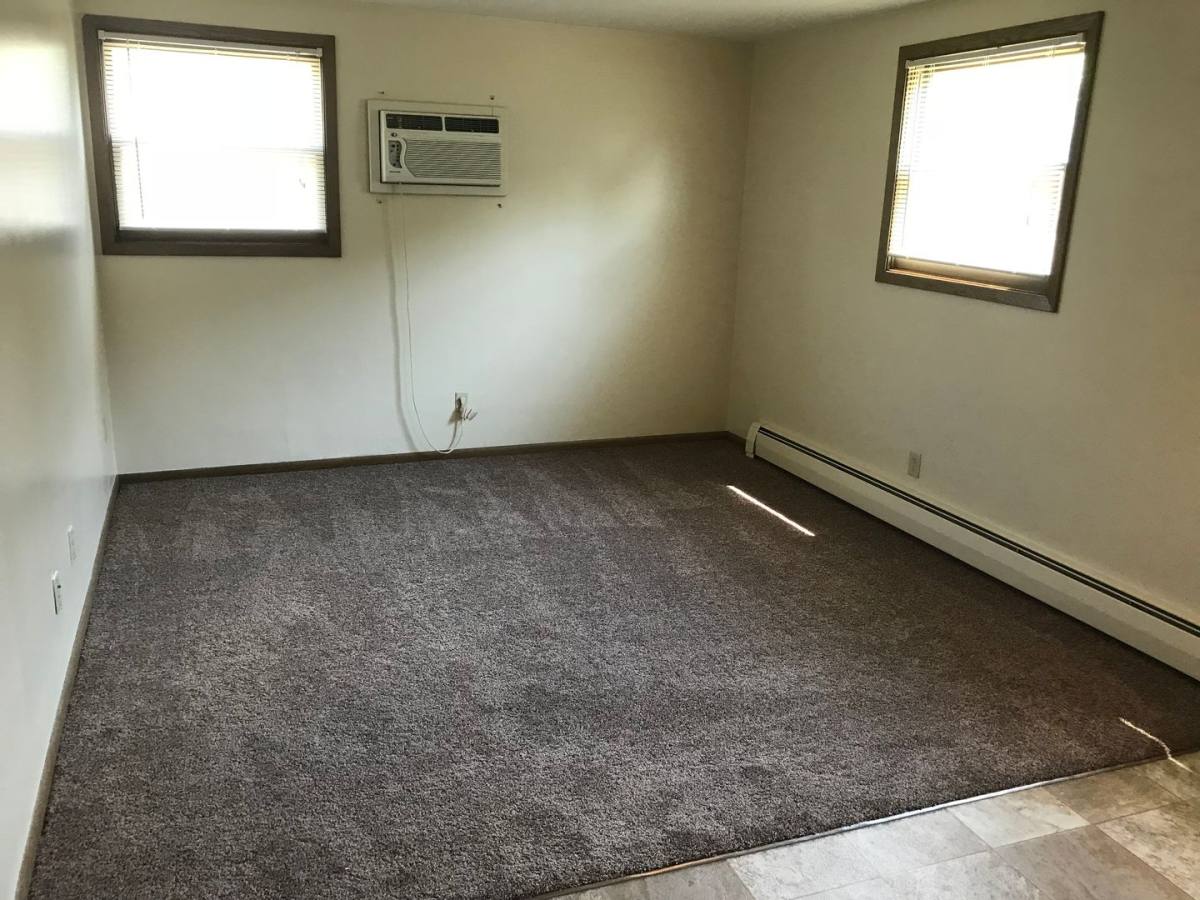 Apartment for rent at 1614 16th St SE, Saint Cloud, MN 56304