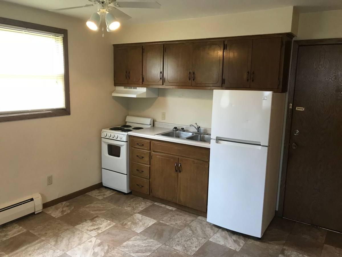 Apartment for rent at 1614 16th St SE, Saint Cloud, MN 56304