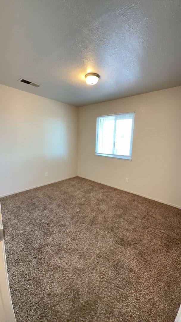 Apartment for rent at 2346 Pinedale Ave, Merced, CA 95348