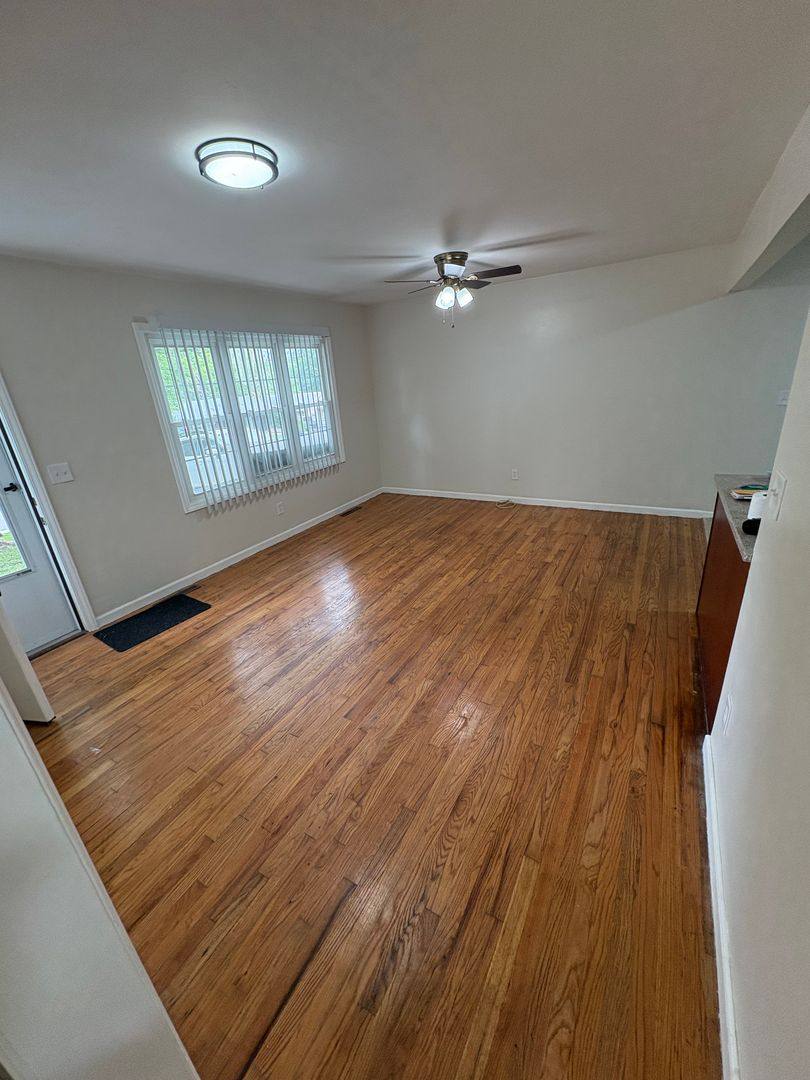 House for rent at 5517 Willow Ave, Kansas City, MO 64133