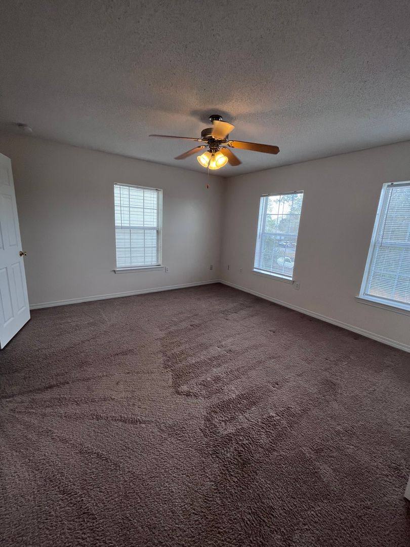 Townhouse for rent at 211 Johnson Court, Crestview, FL 32536